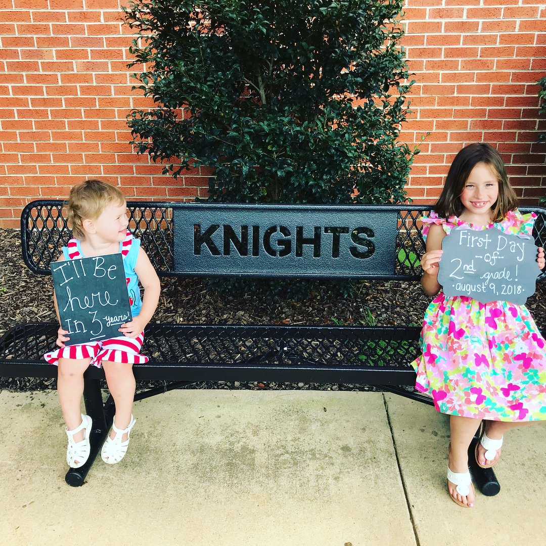 38764168_2072243779508853_3113536374007922688_o