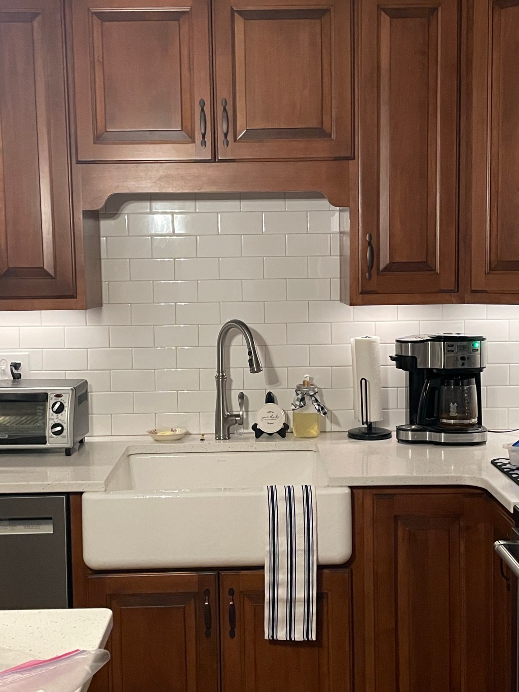 Farmhouse Friday: mason jar soap&nbsp;dispenser