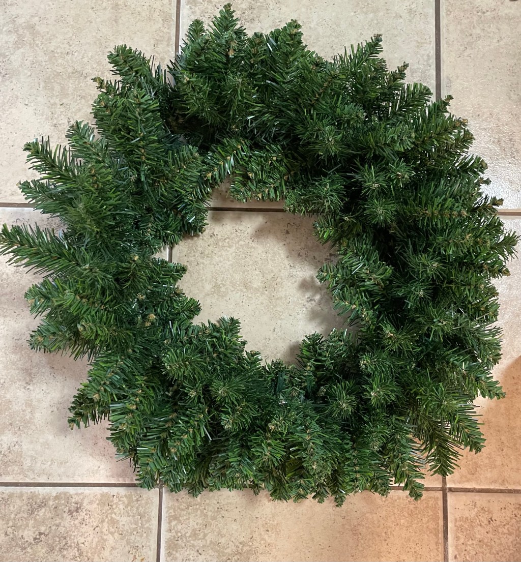Make it Monday: making a simple outdoor Christmas&nbsp;wreath